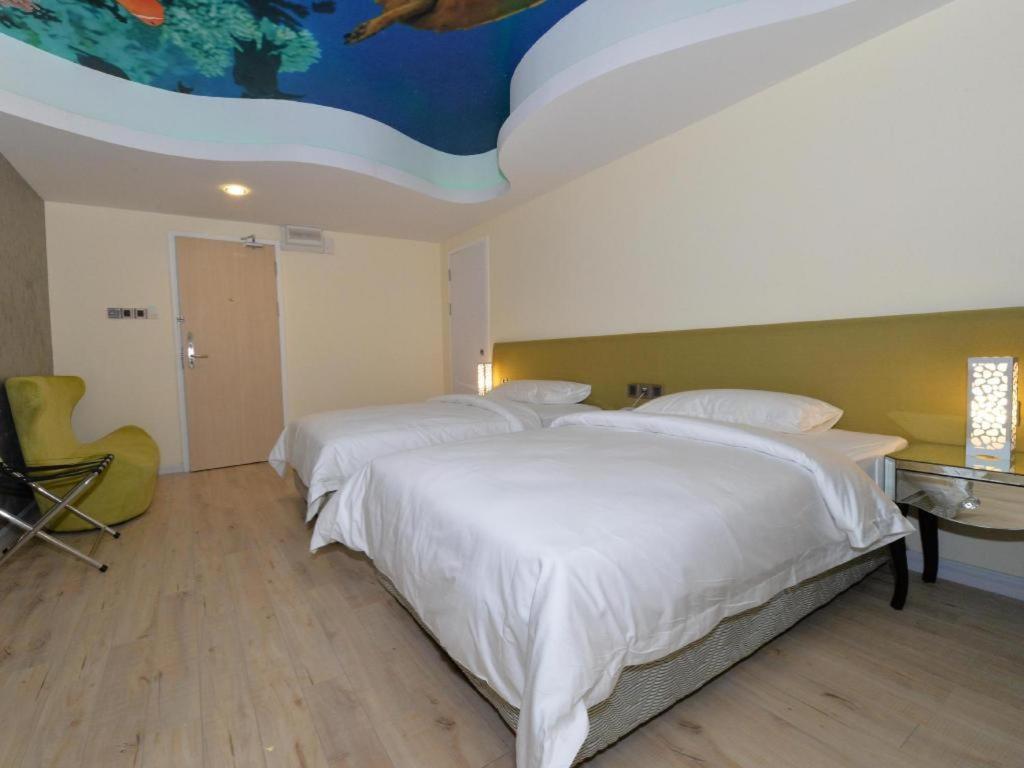 Unic Hotel Кота-Кинабалу Экстерьер фото