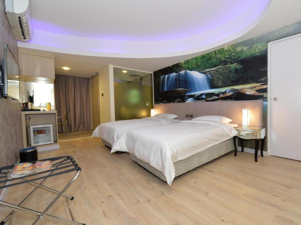 Unic Hotel Кота-Кинабалу Экстерьер фото