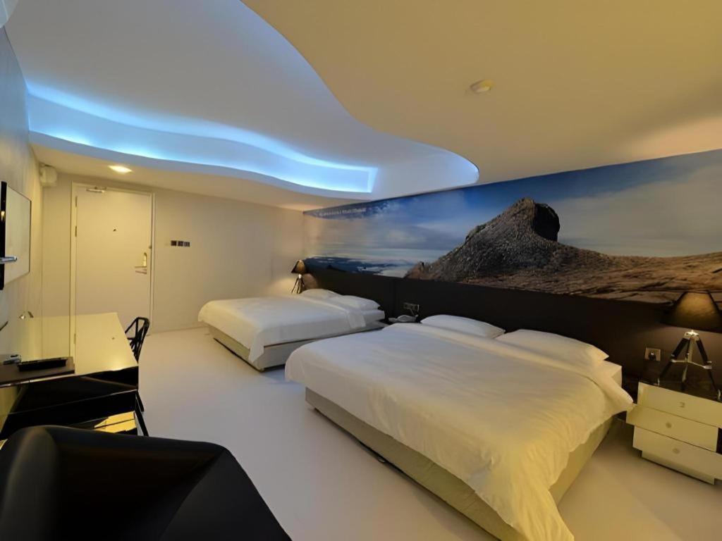 Unic Hotel Кота-Кинабалу Экстерьер фото