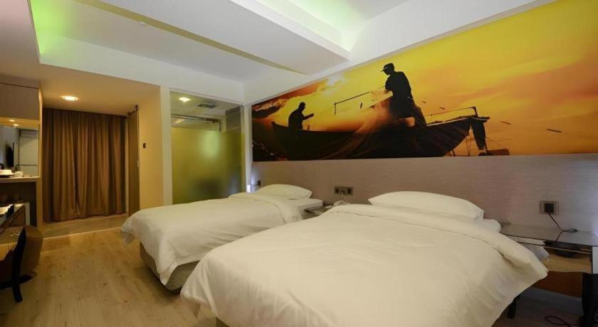 Unic Hotel Кота-Кинабалу Экстерьер фото
