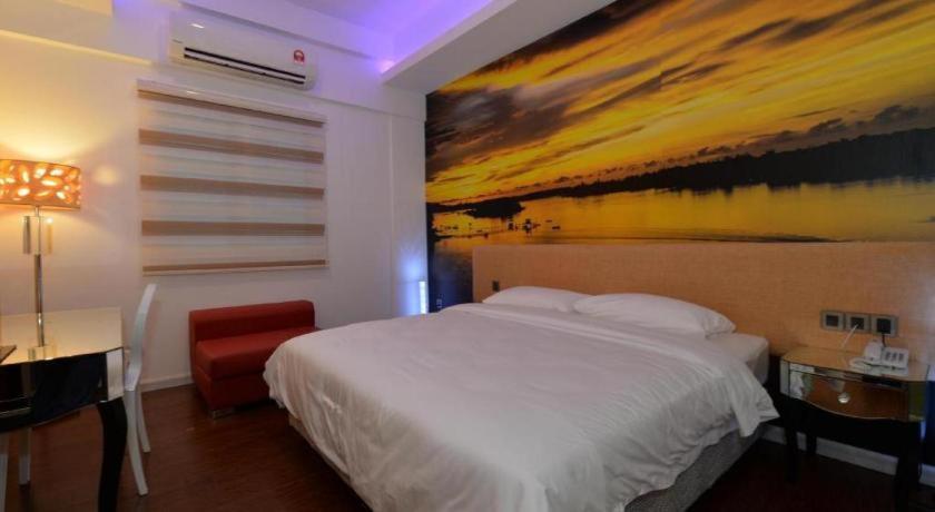 Unic Hotel Кота-Кинабалу Экстерьер фото